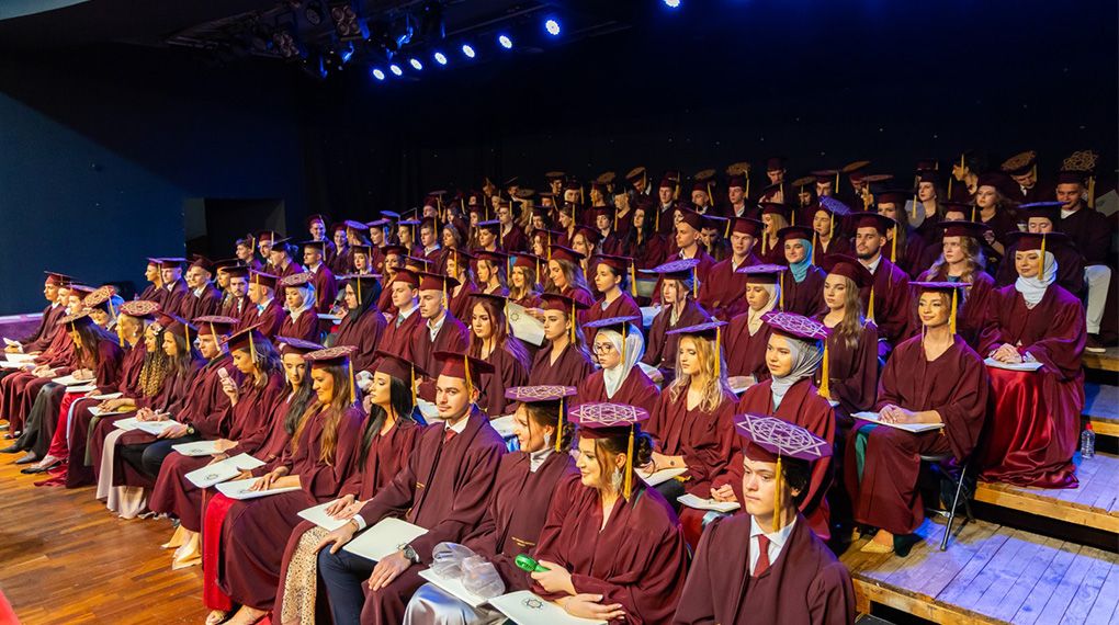 https://fondbosnjaci.co.ba/Cash prizes and awards presented to students of the PBG generation in Sarajevo