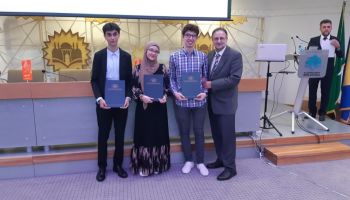 Awarded monetary prizes and awards to the winners of the literary competition