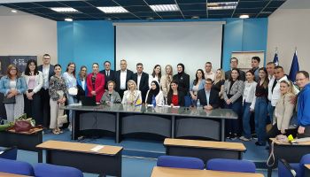 https://fondbosnjaci.co.ba/Fond ''Bošnjaci'' organizirao Studentsku konferenciju o Aliji Izetbegoviću “Bosna prije svega”